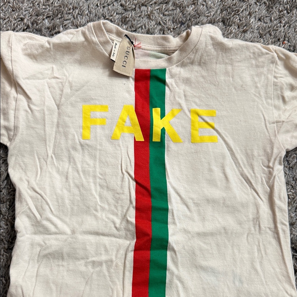 Gucci Kids Cream Tee with Bold Stripe